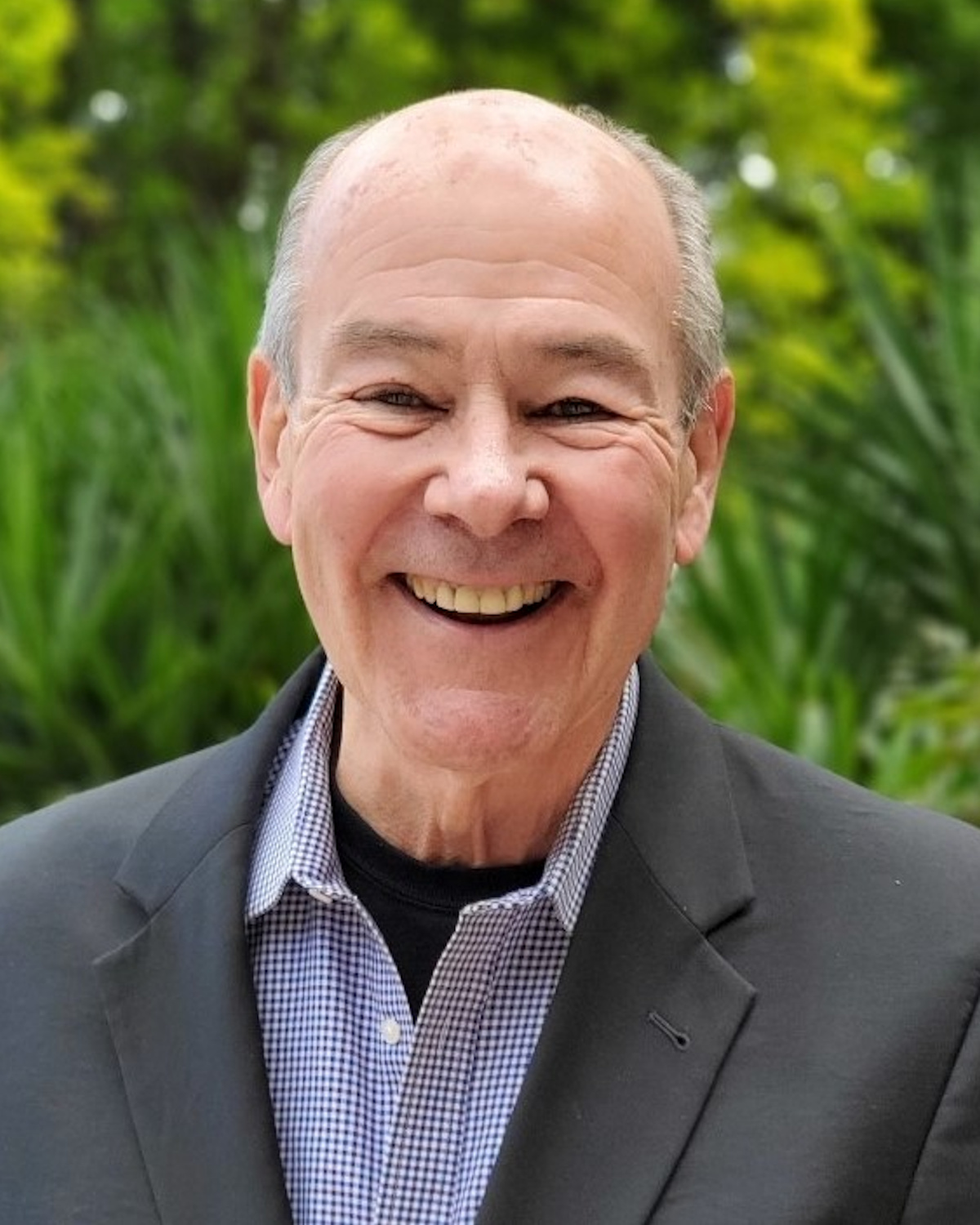Mike's headshot cropped